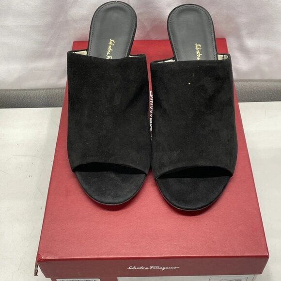 サンダル・ミュール Salvatore Ferragamo Sophye Women's Sandals Black Suede 547724_001_ss_01?impolicy=qlt-